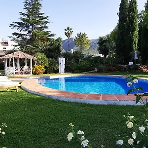 Roca Verde, Boutique Couette-café